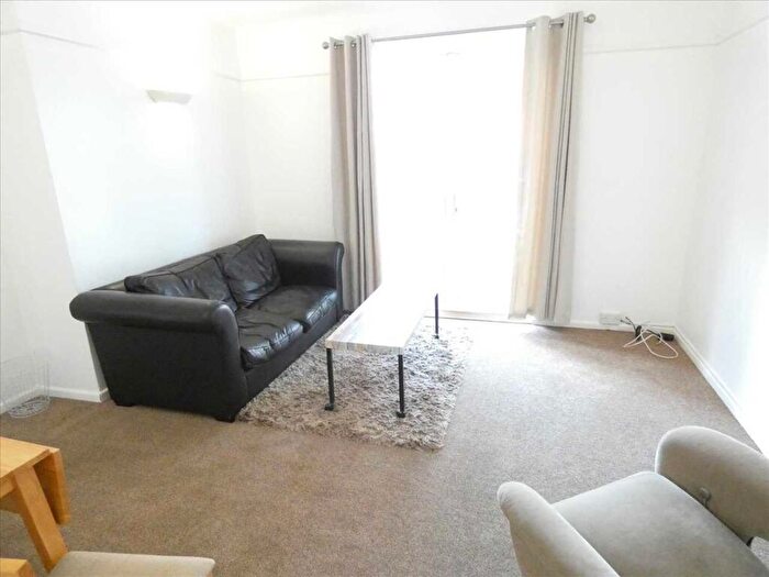 2 Bedroom Apartment To Rent In Gerald Road, Winton, Bournemouth, BH3
