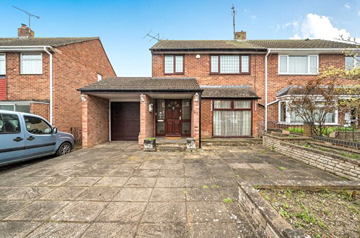 3 Bedroom Semi Detached House For Sale In Hatherley Road, Nythe, Swindon, SN3