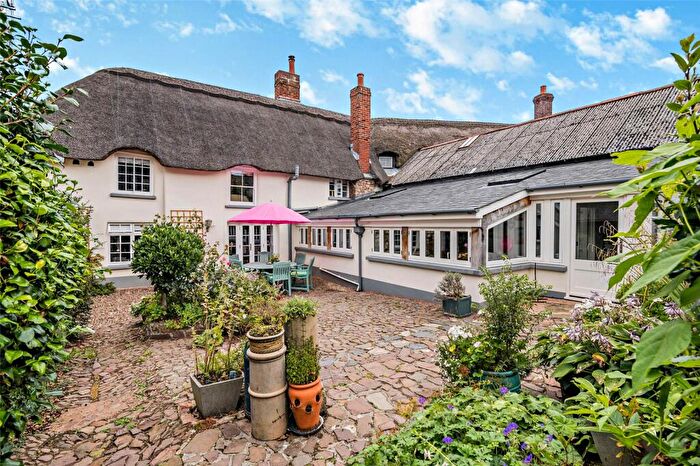 5 Bedroom House For Sale In Fore Street, Witheridge, Devon, EX16