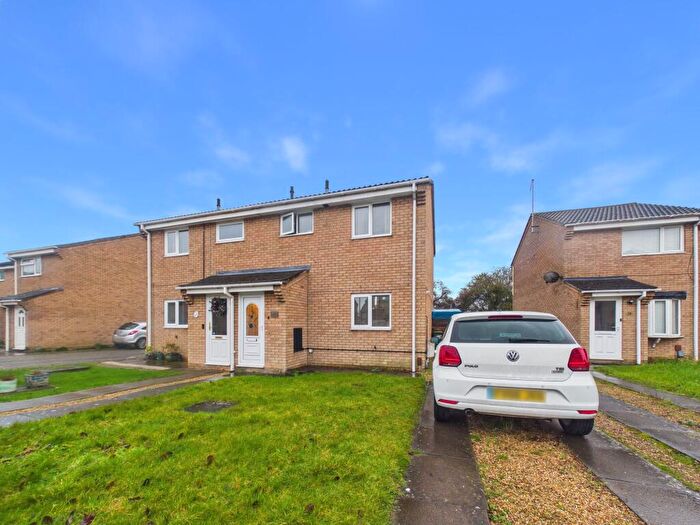 3 Bedroom Semi Detached House For Sale In Azalea Court, Yaxley, PE7
