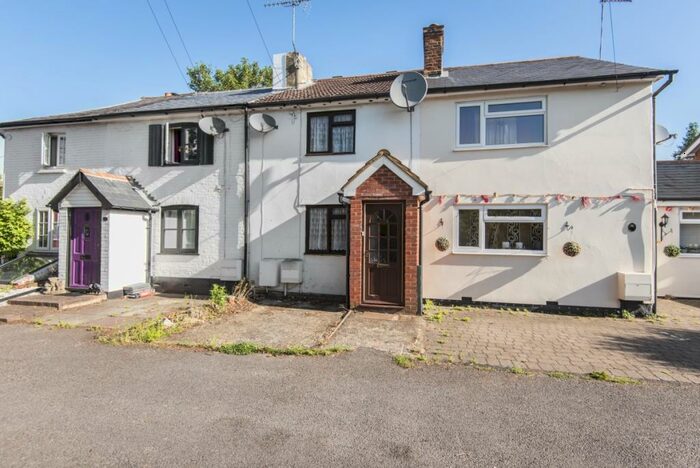 2 Bedroom Terraced House To Rent In Fernhill Road, Farnborough, GU14