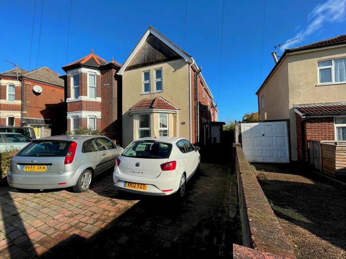 1 Bedroom Flat To Rent In Priory Road, Southampton, SO17