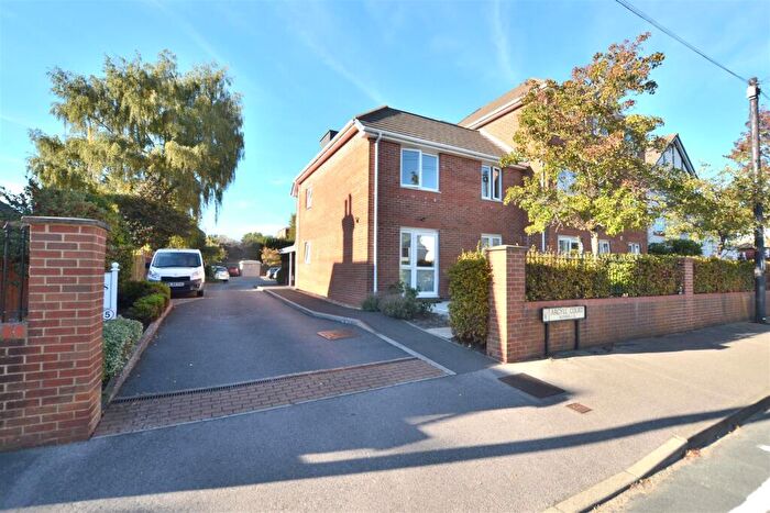2 Bedroom Apartment For Sale In Argyll Court, Clarence Road, Fleet, GU51