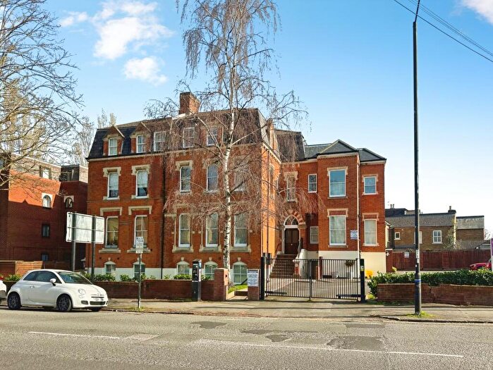 1 Bedroom Apartment For Sale In Ridings House, - Alma Road, Windsor, SL4