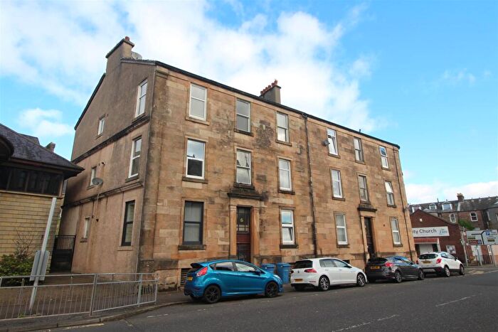 2 Bedroom Flat For Sale In Nelson Street, Greenock, PA15