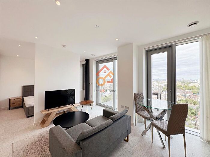 Studio To Rent In Jacquard Point, Tapestry Way, London, E1