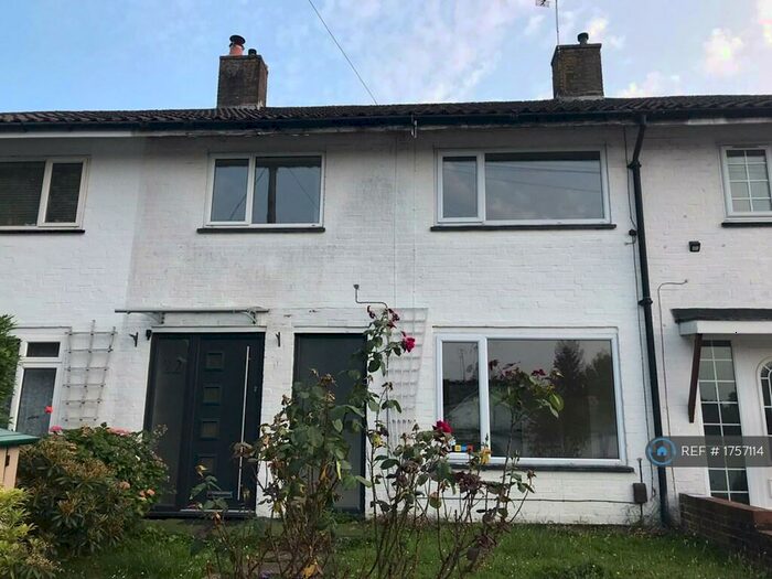 3 Bedroom Terraced House To Rent In Fisher Close, Crawley, RH10