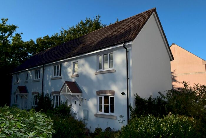 3 Bedroom Semi-Detached House To Rent In Sampsons Plantation, Fremington, EX31