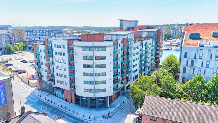 2 Bedroom Apartment For Sale In Coprolite Street, Ipswich, IP3