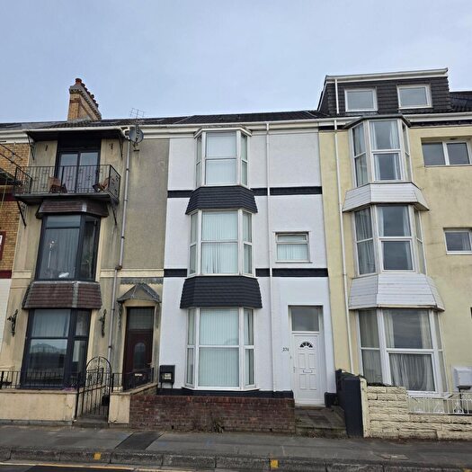 8 Bedroom Terraced House For Sale In Oystermouth Road, Swansea, City And County Of Swansea., SA1