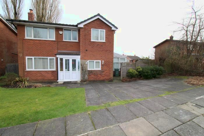 3 Bedroom Detached House To Rent In Sheringham Drive, Bury, BL8