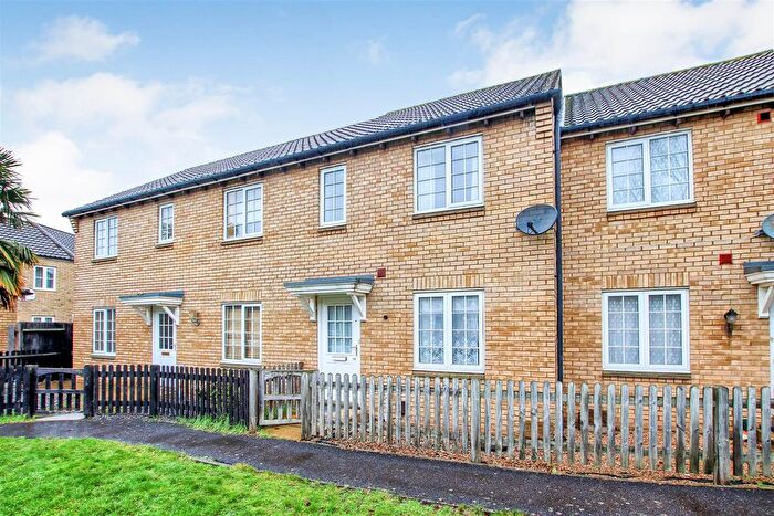 3 Bedroom Terraced House For Sale In Spar Close, Lower Cambourne, Cambridge, CB23