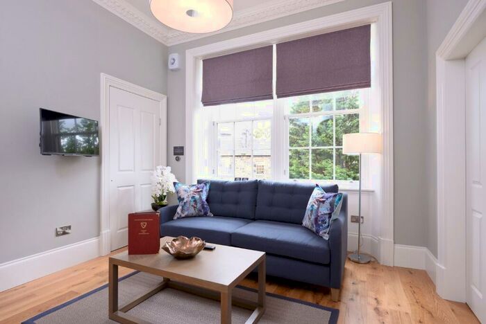 1 Bedroom Flat To Rent In Shandwick Place, West End, Edinburgh, EH2