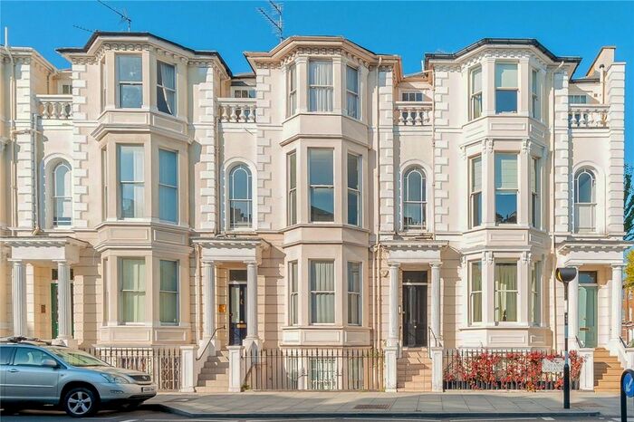 3 Bedroom Flat To Rent In St. Anns Villas, London, W11