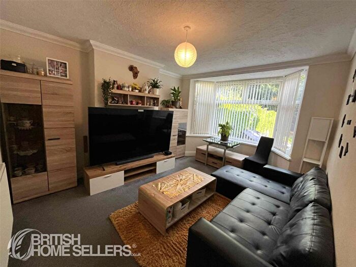 3 Bedroom Semi Detached House For Sale In Cranbrook Avenue, Hull, East Riding Of Yorkshi, HU6