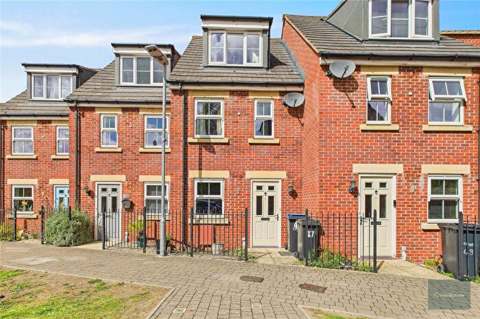 3 Bedroom Terraced House To Rent In St James Gardens, Trowbridge, BA14