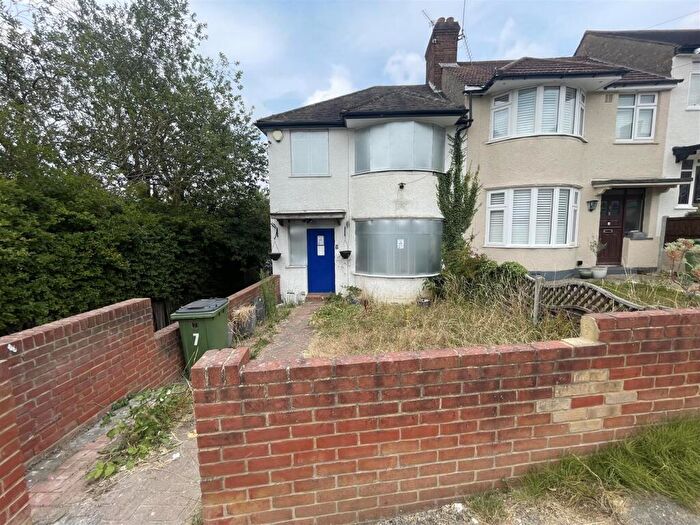 3 Bedroom End Of Terrace House For Sale In Moordown, London, SE18