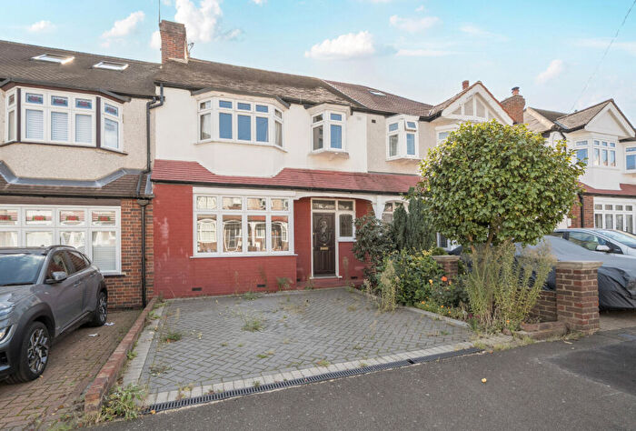 3 Bedroom Terraced House For Sale In Greenwood Close, Morden, SM4