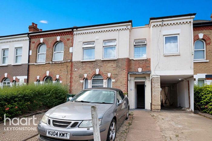 1 Bedroom Flat For Sale In Vicarage Road, London, E10