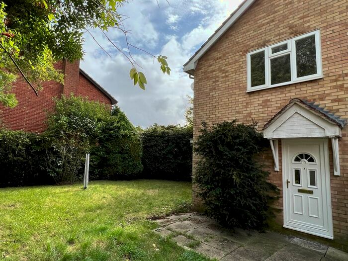 1 Bedroom Terraced House To Rent In Longstock Close, Basingstoke, RG24