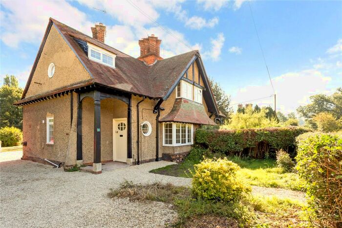 3 Bedroom Semi-Detached House To Rent In Church Cottages, Nuneham Courtenay, Oxford, OX44