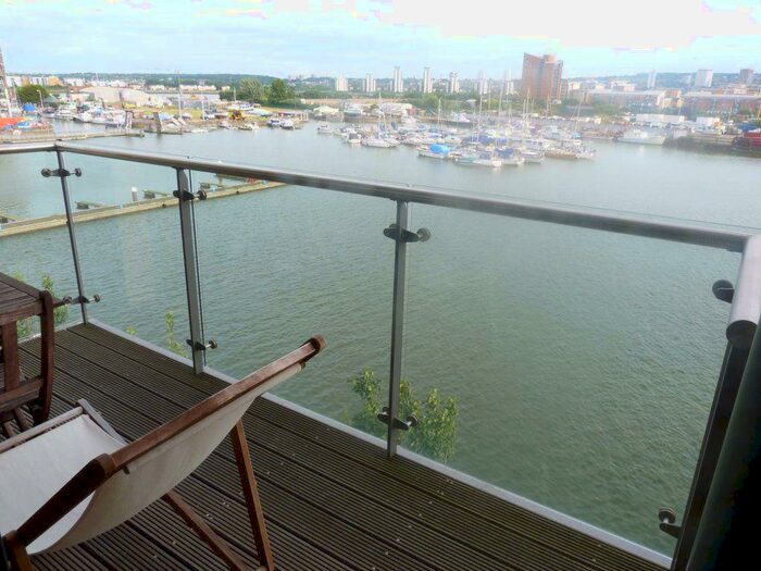 2 Bedroom Flat To Rent In Fathom Court, Royal Docks, E16