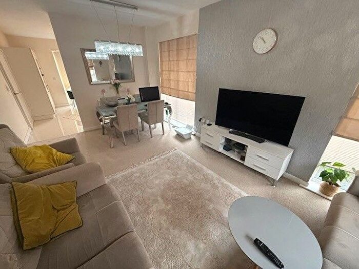 5 Bedroom End Of Terrace House For Sale In Beeches Drive, Sheffield, S2