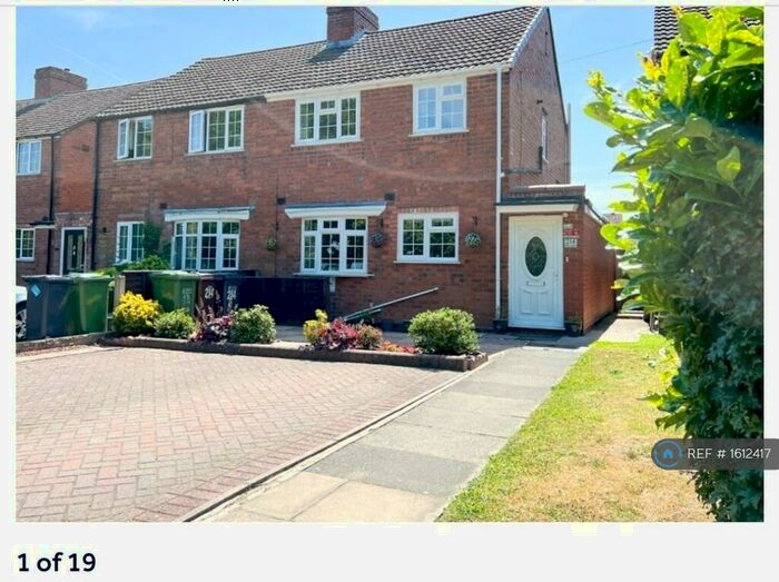 3 Bedroom Semi-Detached House To Rent In Hay Lane, Shirley, Solihull, B90