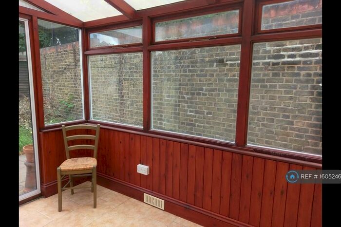 4 Bedroom End Of Terrace House To Rent In Leahurst Road, London, SE13