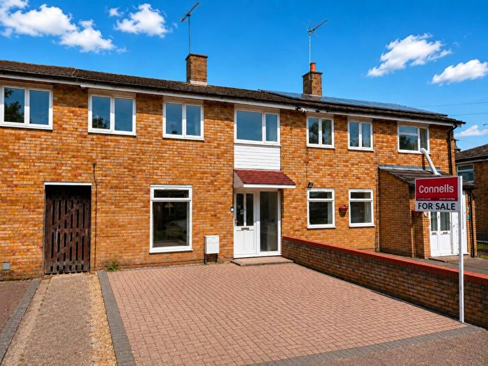 3 Bedroom Terraced House For Sale In Bandley Rise, Shephall, Stevenage, SG2