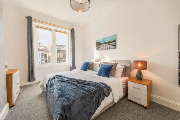 5 Bedroom House To Rent In Cranbrook Road, Bristol, BS6