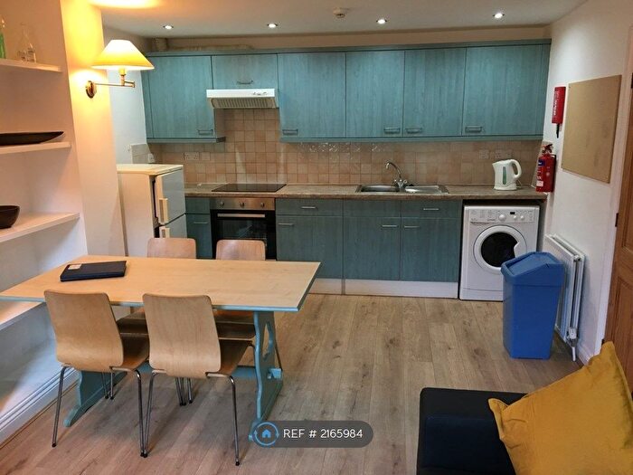 1 Bedroom Flat To Rent In Royal Park Terrace, Leeds, LS6