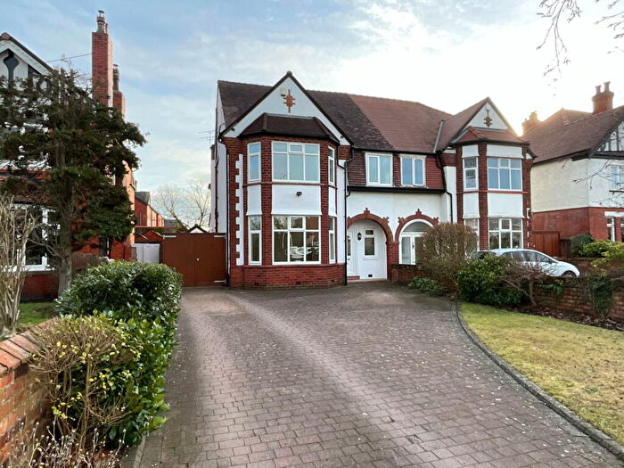 5 Bedroom Semi Detached House For Sale In Roe Lane, Southport, PR9