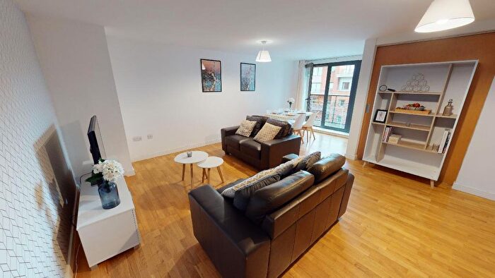 2 Bedroom Flat To Rent In Madison Square, Liverpool, L1