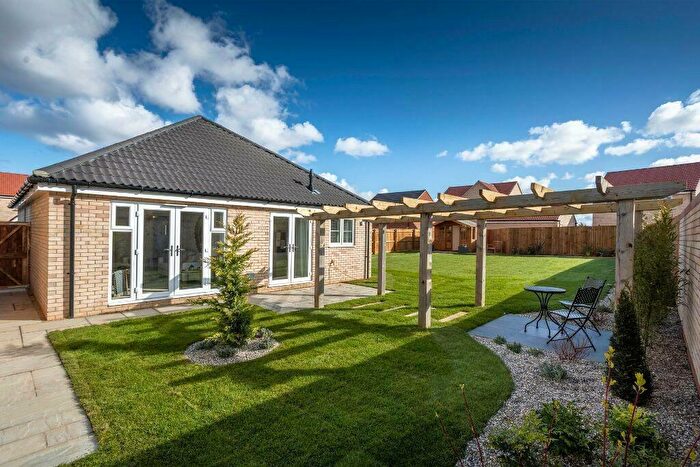 3 Bedroom Detached Bungalow For Sale In Lowestoft Road, Hopton, Great Yarmouth, NR31