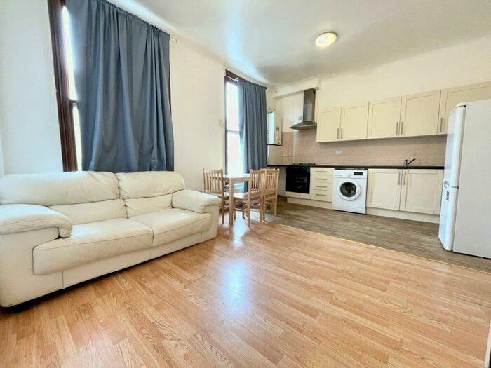 2 Bedroom Flat To Rent In Jackson Road, Finsbury Park, N7