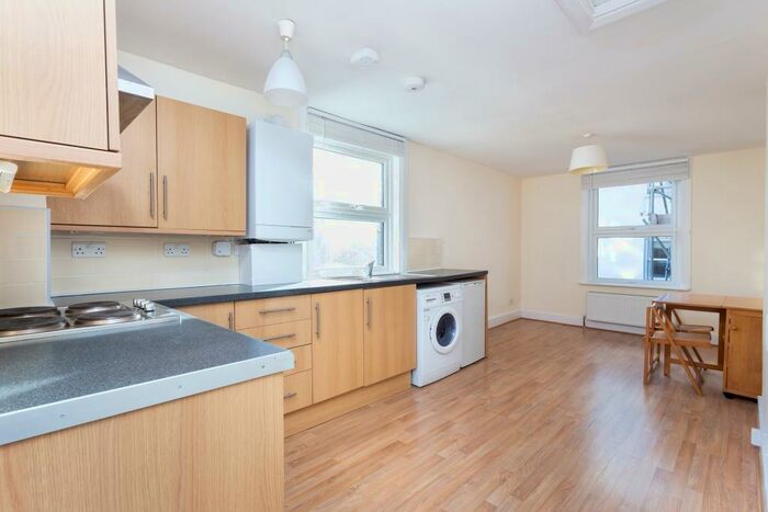 1 Bedroom Flat To Rent In Lavender Hill, London, SW11
