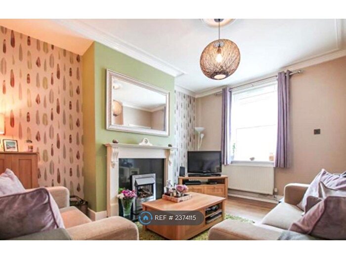 2 Bedroom Terraced House To Rent In Oxley Street, Leeds, LS9