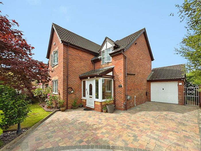 4 Bedroom Detached House For Sale In Chestnut Drive, Bury, BL9