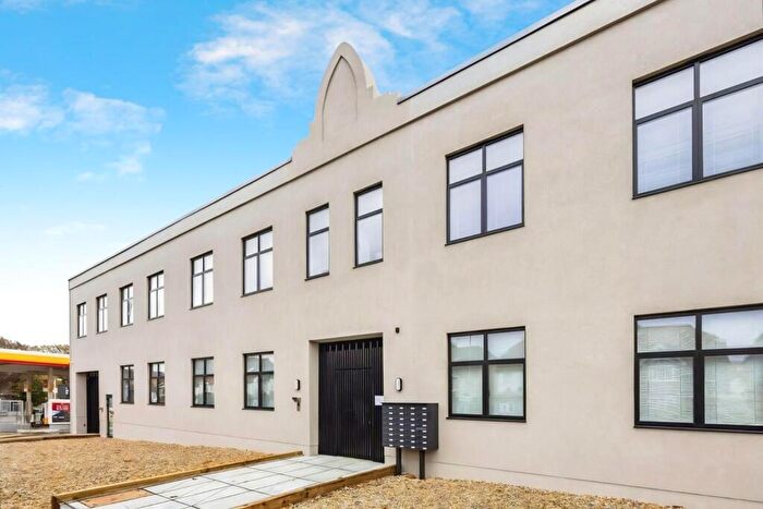 1 Bedroom Apartment To Rent In Old Shoreham Road, Hove, BN3