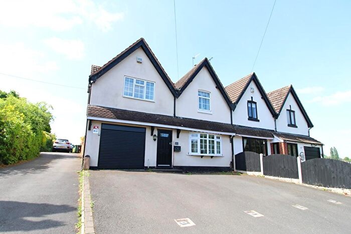 3 Bedroom Semi-Detached House For Sale In Racecourse Lane, Stourbridge, DY8