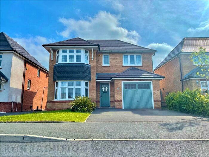 4 Bedroom Detached House To Rent In Campion Drive, Oldham, Greater Manchester, OL4