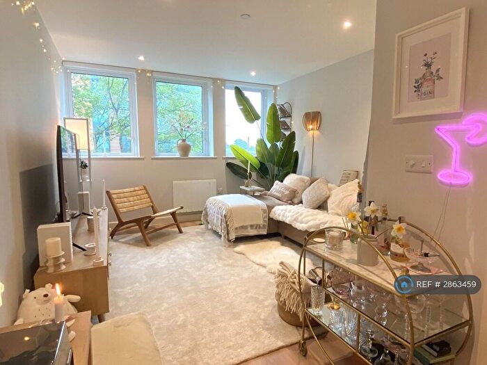 1 Bedroom Flat To Rent In Christchurch Road, Bournemouth, BH1