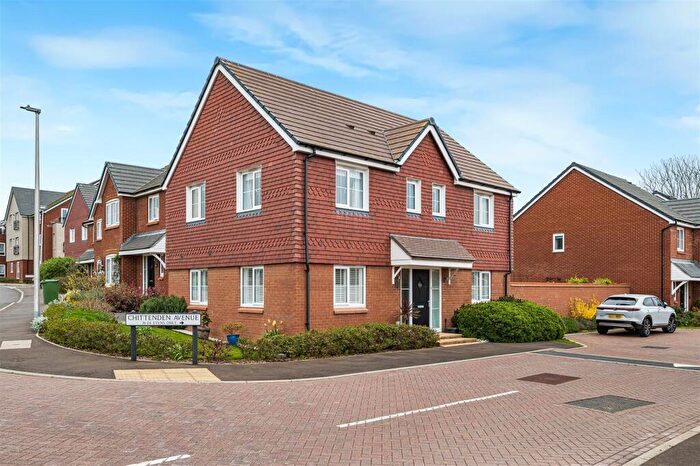 4 Bedroom Detached House For Sale In Chittenden Avenue, Seaford, BN25