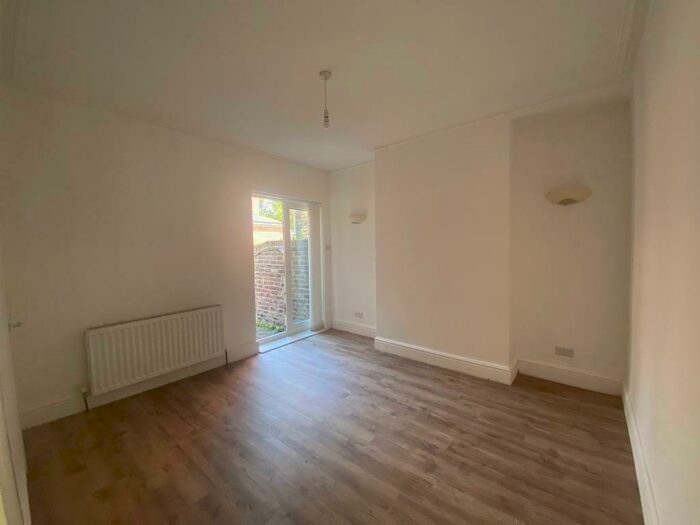 3 Bedroom House To Rent In Alverstone Road, Liverpool, L18