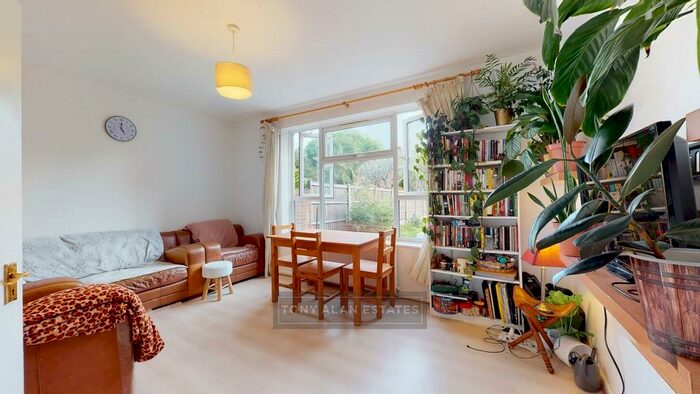 2 Bedroom Terraced House To Rent In More Close, E16