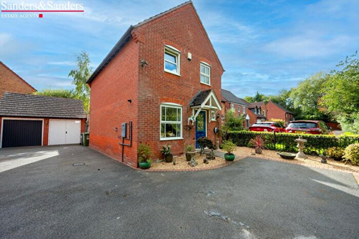 4 Bedroom Detached House For Sale In Salters Lane, Redditch, B97