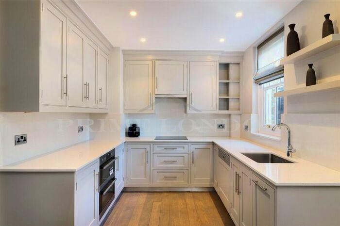5 Bedroom Flat To Rent In Lincoln House, Basil Street, Knightsbridge, SW3