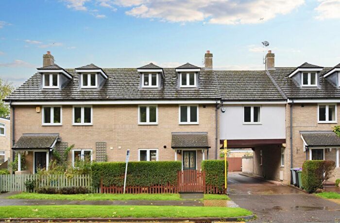 4 Bedroom Town House For Sale In Woodside, Stamford, PE9