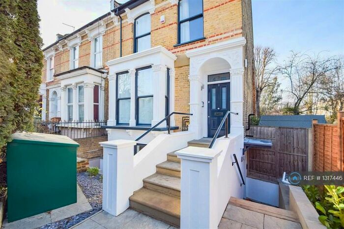 1 Bedroom Flat To Rent In Laura Terrace, London, N4